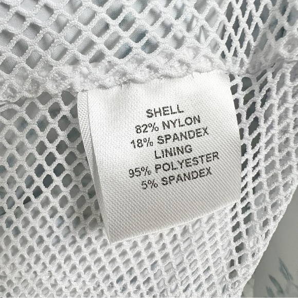 Dainty Tourist For A Day Swimdress - Picture 4 of 6